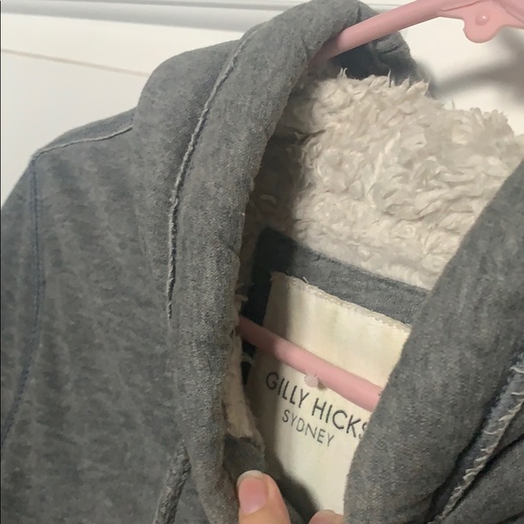 GILLY HICKS (hollister) zip up hoodie - Picture 3 of 5